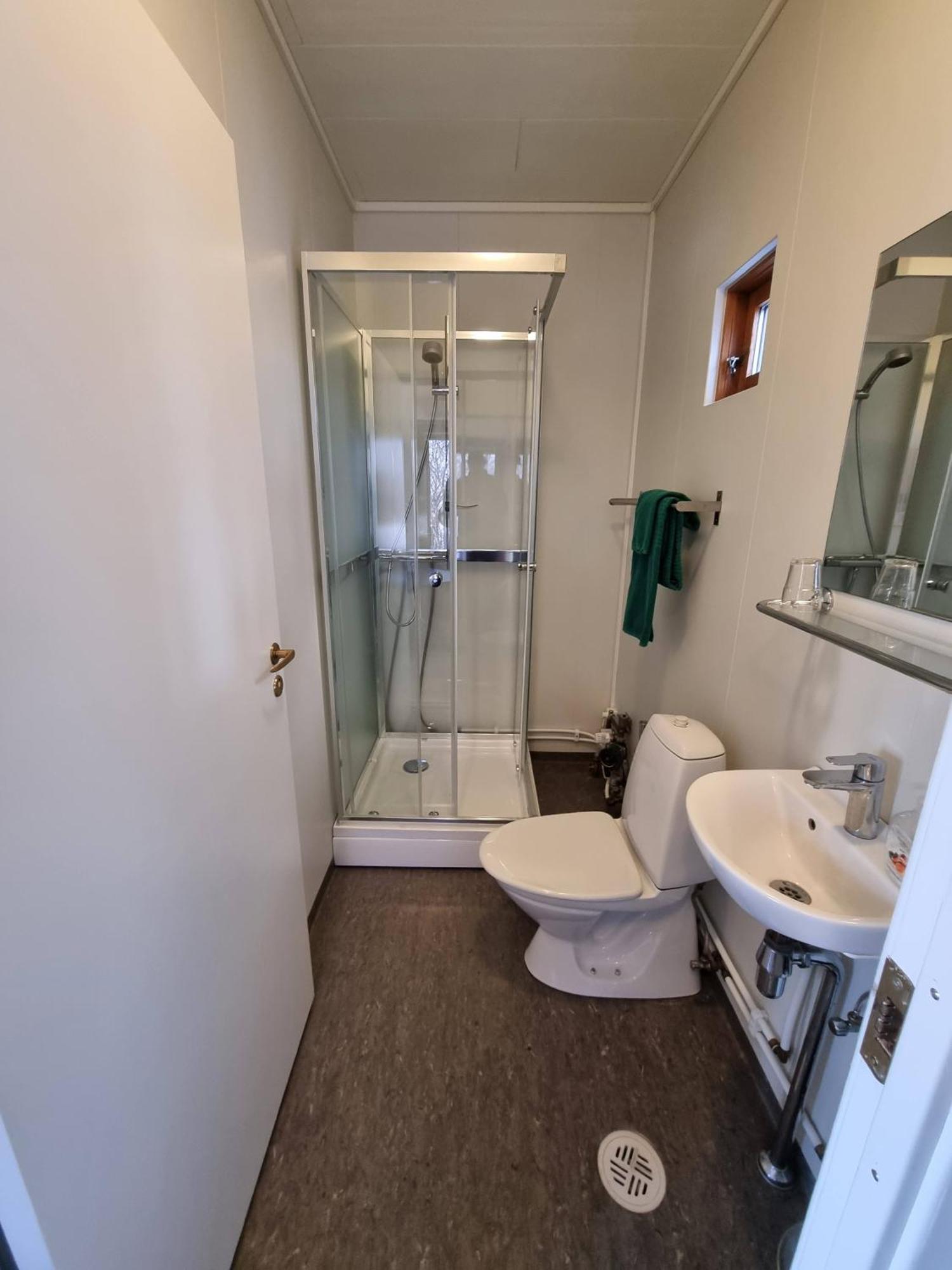 Guesthouse Petursborg Акурейри Экстерьер фото