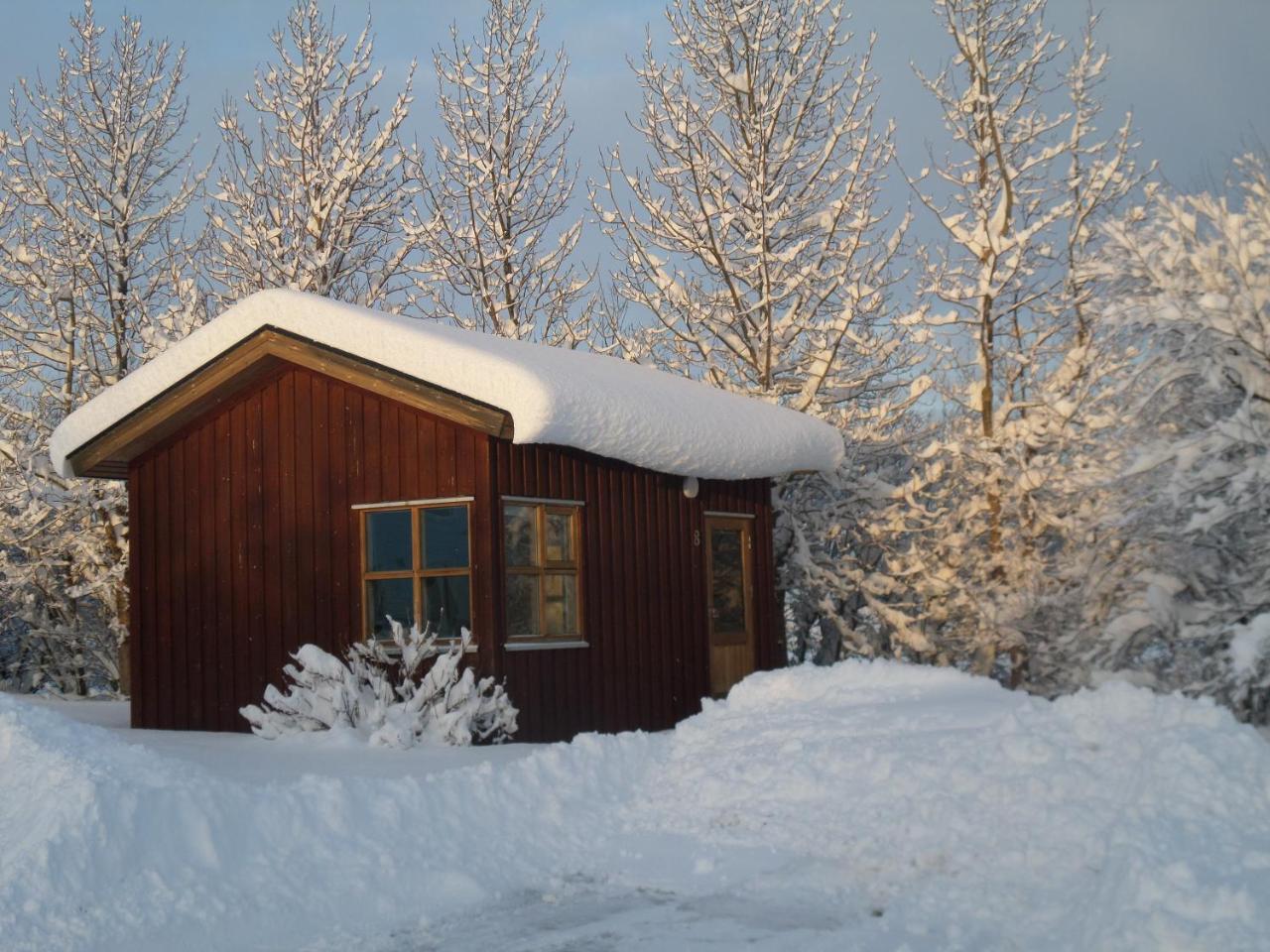 Guesthouse Petursborg Акурейри Экстерьер фото